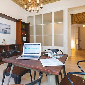 Bravissimo Placa Del Vi, Authentic Historic Apartamento